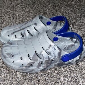Boys Rugged Shark Crocs NWOT